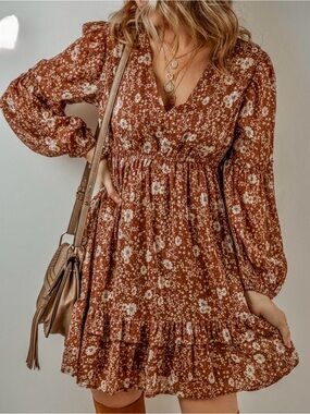 AND NOW THIS Floral Tiered Maxi Dress in Rust and Cream